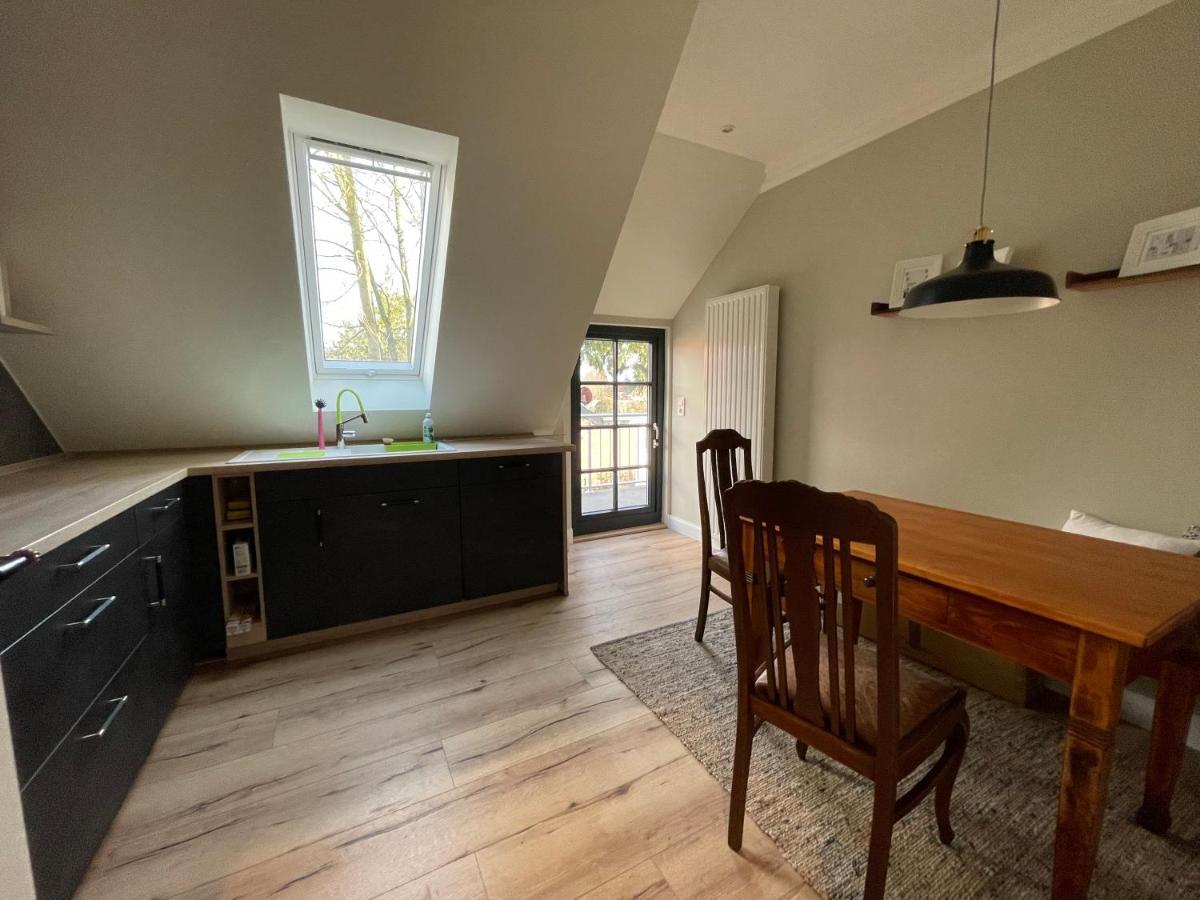 Luxus Lindenhof Apartments Zetel Екстериор снимка